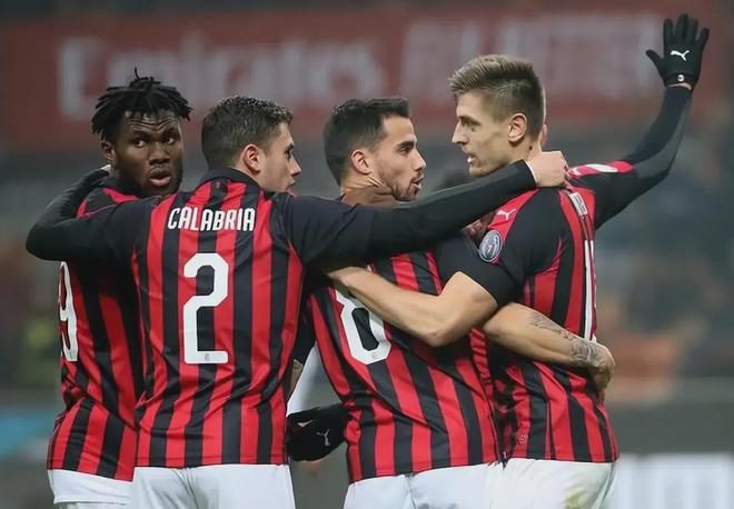 包含巴拉多利德接连取胜，球队士气高涨的词条