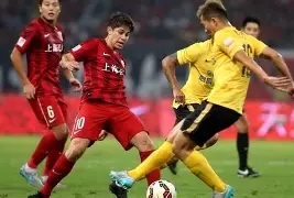 广州恒大力挫对手，积分榜领先优势大增